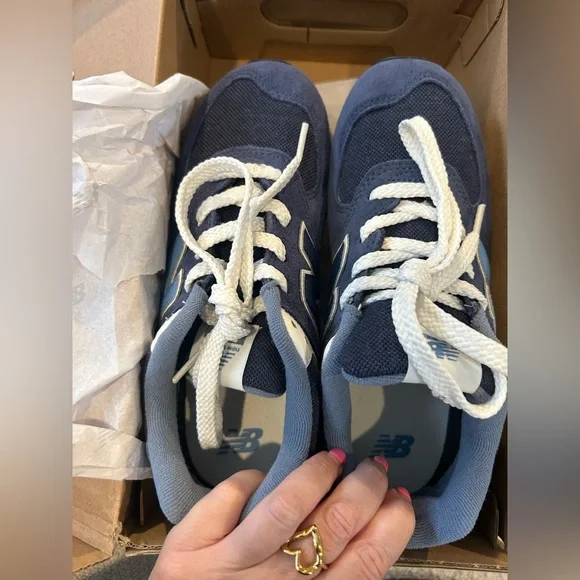 New Balance 574 4.5 Wide NIB - Picture 7 of 10